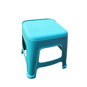 Tabouret carré en plastique épais pour enfants, repose-pieds de salle de bain pour enfants de 3 ans et plus, matériau PP de couleur mixte, 25x28cm - Product Image 5
