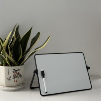 Tableau blanc de bureau sur pied, vente en gros uniquement, 2 tailles standard : 30x21cm / 42x30cm, fabriqué en MDF de haute qualité
