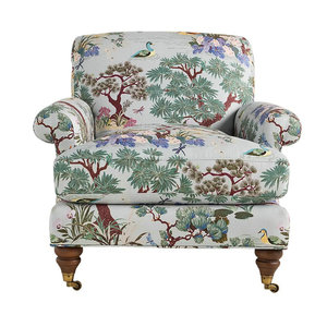 Poltrona con Design Floreale Tradizionale e Gambe in Legno Retrò, Comoda Poltrona Imbottita per Soggiorno e Camera da Letto - Product Image 2