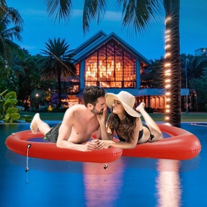 ที่นอนเป่าลมรูปหัวใจสีแดง ทำจาก PVC ใช้เป็นที่นอนน้ำได้ พร้อมชุดเก้าอี้ลอยน้ำเป่าลม - Product Image 2