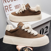 Chaussures de skate décontractées RetroVibe à lacets avec empeigne en cuir véritable et semelle intermédiaire en caoutchouc
