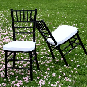 Sillas Chiavari Apilables para Eventos, Bodas, Cafeterías y Comedores - Product Image 1