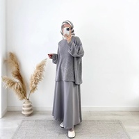 Ensemble deux pièces Nuosha OEM pour femmes musulmanes, haut à manches longues et jupe longue, pour un usage quotidien décontracté