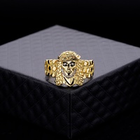 Vente en gros Bague classique pour homme style Nugget religieuse dorée avec diamants CZ Moissanite Ice et motif Jésus