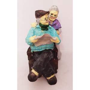 Anniversaire De Mariage Saint Valentin Cadeau pour <span class=keywords><strong>Maman</strong></span> Grandmas Vieux Couple Marié Figurine Peint À La Main Résine Artisanat pour La Maison - Product Image 5