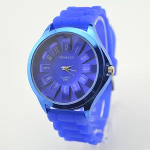 Moda ucuz krizantem kadın izle jöle şeker silikon Quartz saat