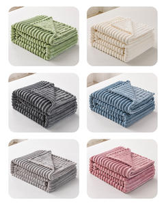 Mantas de franela gruesas tejidas al por mayor de fábrica, nuevo diseño elástico para sofá, estudiante, oficina, siesta, comodidad transfronteriza - Product Image 4
