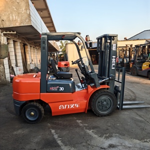 รถยกดีเซล HELI 3 ตัน มือสอง พร้อมอุปกรณ์เสริมไฮดรอลิกไซด์ชิฟเตอร์และเสากระโดงสองตอน สำหรับงานก่อสร้างและคลังสินค้า - Product Image 1