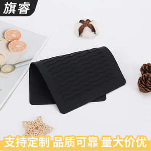 Silicone Heat Insulating Cover For Straightener Curling Iron Anti Slip Black Rubber Pad Household Hair Styling Accessory - Product Image 5