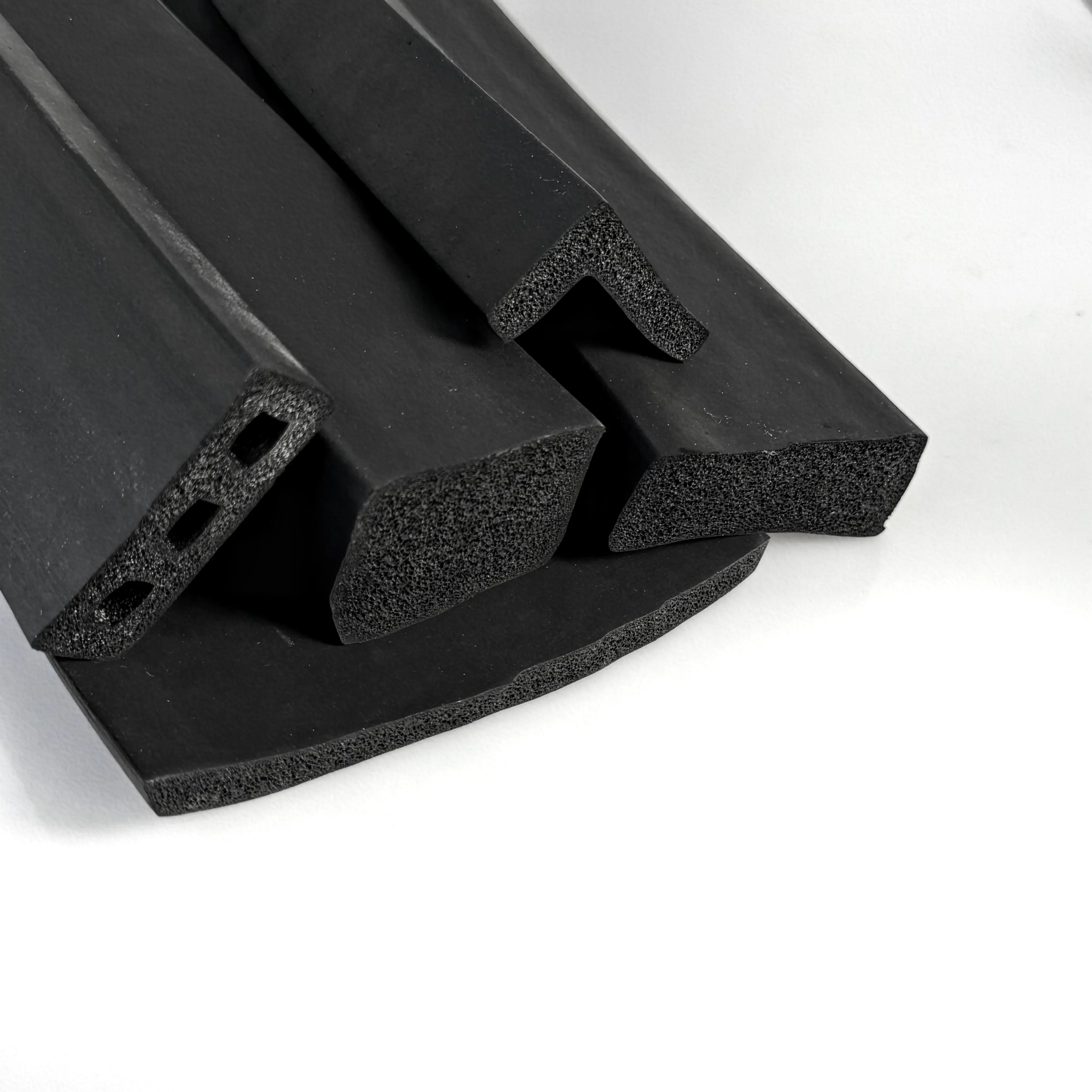 Crashproof EPDM Rubber Foam Seal Strip for machine industry Civil Air Defense Equipment Doors