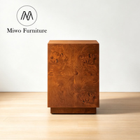 Table d'appoint moderne en bois en forme de cube, table de bout carrée sur piétement, table d'appoint de luxe en placage de bois de palissandre pour salon