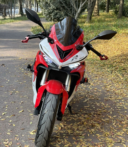 Moto ad Alte Prestazioni QJ Motor SRK600 <span class=keywords><strong>RR</strong></span> 2021 (QJ600GS-3D): Motore a 4 Cilindri in Linea, Cambio Rapido per Guida Sportiva - Product Image 1