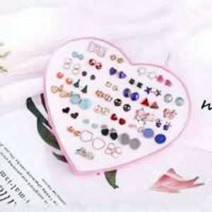 Vendita calda di tendenza gotico croce fiocco orecchini di perle per le donne stile religioso materiale principale ottone per feste all'ingrosso - Product Image 1