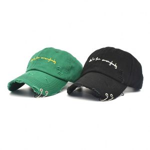 Gorra Deportiva con Letras Bordadas Estilo Urbano para Hombre y Mujer con Patrón Impreso - Product Image 5