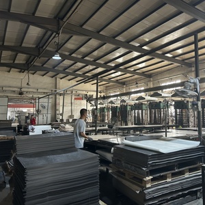 Le Vietnam a fait 2.5mm PVC LVT plancher grain de bois sec colle arrière pour une utilisation de salon dans les climats tropicaux - Product Image 3