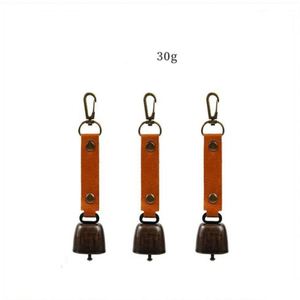 Expédition rapide, cloche en cuir PU avec silencieux magnétique et mousqueton pour dissuasion des ours, cadeaux de bienvenue et décoration de camping - Product Image 3