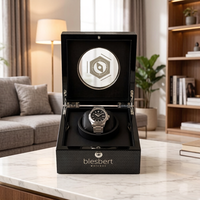 Boîte à montre en bois avec texture carbone brillante, coussin en cuir noir, fenêtre transparente, logo personnalisé pour le rangement de montres de luxe, emballage cadeau