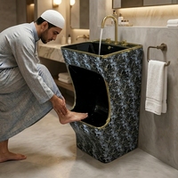 Lavabo moderne à deux robinets, station d'abution Wala pour le rituel de Wudu des musulmans, dispositif islamique pour la salle de bain et les rituels de prière