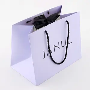 Fornecedor de ouro para presente de casamento, sapatos e roupas, papelão personalizado, joias com seu próprio logotipo, molduras de metal para saco de papel, preço por atacado