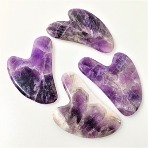 Popular vender amatista guasha herramienta de forma de corazón bueno para <span class=keywords><strong>la</strong></span> salud de cristal púrpura Guasha Junta - Product Image 3