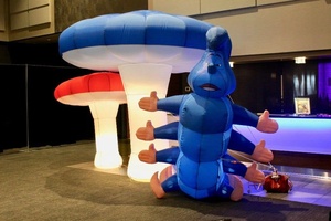 Chenille géante bleue gonflable, <span class=keywords><strong>personnage</strong></span> de dessin animé, décoration de fête sur le thème de <span class=keywords><strong>Alice</strong></span> <span class=keywords><strong>au</strong></span> <span class=keywords><strong>pays</strong></span> <span class=keywords><strong>des</strong></span> <span class=keywords><strong>merveilles</strong></span> - Product Image 2