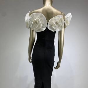   Robes de soirée longues de luxe de haute qualité, <span class=keywords><strong>blanches</strong></span>, avec de grandes <span class=keywords><strong>fleurs</strong></span> 3D, sans bretelles, moulantes, élégantes pour femmes, <span class=keywords><strong>robe</strong></span> bandage - Product Image 5