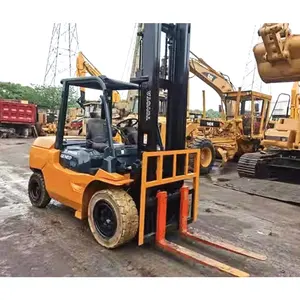 Montacargas Toyota Originales de 3 Toneladas Diésel Usados en Japón, Montacargas Toyota Diésel en Venta - Product Image 1