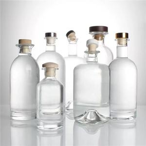 Cylindre 700ML Eau de source pétillante Bouteilles en verre clair carbonatées - Product Image 3