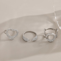 Ensemble de bagues en acier inoxydable plaqué or sous vide, style Instagram européen et américain, avec diamants incrustés, en forme de croissant et de cœur creux