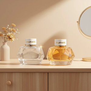 น้ำหอมกลิ่นดอกไม้สดชื่น กลิ่นหอมอ่อนโยนสำหรับผู้หญิงอเมริกัน ชุดราตรี แบรนด์สั่งทำพิเศษ น้ำหอมเฉพาะกลุ่ม OEM <span class=keywords><strong>Eau</strong></span> <span class=keywords><strong>De</strong></span> - Product Image 1