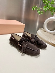 Chaussures de sport pour homme en daim, design classique, doublure en cuir sur mesure, semelle en caoutchouc pour une excellente résistance au glissement. - Product Image 2