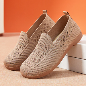 Zapatos casuales 2025 para mujer, boca baja, fondo plano, cómodos y no agotadores, cubierta de zapatos para mamás - Product Image 2