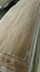 <span class=keywords><strong>Placage</strong></span> de chêne blanc européen avec revêtement transparent La conception traditionnelle écologique pour les panneaux muraux des hôtels comprend un matériau en bouleau - Product Image 2