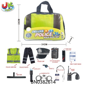 Ensemble de jouets de la série Police Jacko Toys pour <span class=keywords><strong>les</strong></span> enfants de 4 à 12 ans, comprenant des vêtements et des outils de police avec des lumières clignotantes pour jouer à l'école et à la maison - Product Image 2