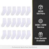 Chaussettes de sport mi-mollet respirantes personnalisées en gros, chaussettes athlétiques en coton doux et maille, fabricant OEM de chaussettes de sport pour enfants à faible MOQ