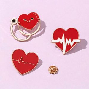 Novo Designer Atacado Colorido Coração Doctor Hospital Enfermeira Estetoscópio Ill Cartoon Barato 2025 Broche Peitoral Esmalte Pinos - Product Image 1