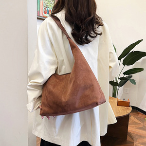 <span class=keywords><strong>Borsa</strong></span> a <span class=keywords><strong>tracolla</strong></span> in <span class=keywords><strong>morbida</strong></span> <span class=keywords><strong>pelle</strong></span> con logo personalizzato elegante <span class=keywords><strong>borsa</strong></span> scamosciata <span class=keywords><strong>morbida</strong></span> <span class=keywords><strong>borsa</strong></span> Tote piccola e Versatile secchio Tote per lavoro da donna - Product Image 3