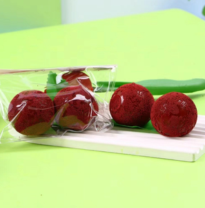 Jouets sensoriels moelleux motif baies rouges, 2 pièces/sac, balles anti-stress à presser, jouets fantaisie en forme de fruits pour enfants garçons et filles - Product Image 5