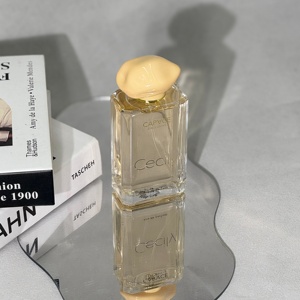 Mini Perfume Portátil <span class=keywords><strong>de</strong></span> Viaje, Fragancia Fresca y Ligera, Spray para el Cuerpo, para Viajes Diarios, Citas - Product Image 1