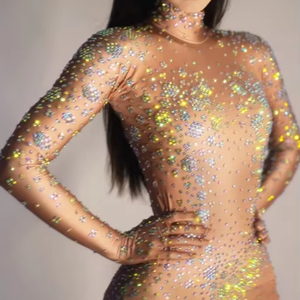 Tendances 2025 : Combinaisons Vintage de Sport pour Femmes avec Strass Scintillants et Perles – Idéales pour Soirées en Club, Bars et l'Été – Nouveauté - Product Image 1