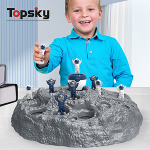 Jeu de bureau compétitif jouet pour enfants drôle astronaute dames et plateau de piège d'échecs interactif jeu de société éducatif en plastique - Product Image 5