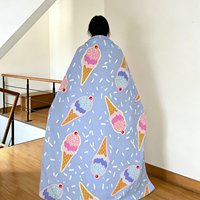 Couverture polaire douce et confortable en flanelle imprimée de paillettes de cornets de crème glacée bleu pastel pour canapé, lit, chambre d'enfant, toutes saisons