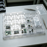 Plateau d'insertion en blister PET transparent pour le tri et la manutention de composants électroniques de précision, moulage personnalisé en usine