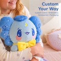 Peluche personnalisée en forme de créature avec nœud décoratif, en coton PP, broderie personnalisée, vente en gros pour les magasins de cadeaux