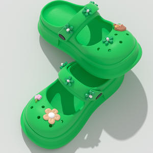 Sandalias Perforadas Florales Rosas para Mujer, Suela Suave, Pantuflas de Verano para Interiores, Cómodas y Antideslizantes para el Hogar - Product Image 4