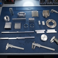 Composants robotiques personnalisés en titane et acier inoxydable, usinage CNC de haute précision, tournage, fraisage, caractéristiques filetées haute résistance