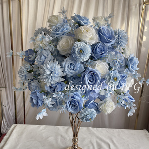 Centrotavola Moderni e Romantici IFG, Sfere Floreali Colorate in Seta da 50cm di Diametro per Decorazione Tavoli da Pranzo - Product Image 5