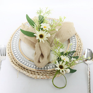 Anneaux de serviette décoratifs en pin et cyprès pour Noël, mini-anneaux de bougies, centres de table, couronnes de Noël, décorations de mariage - Product Image 4