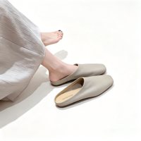 Mules plates décontractées en cuir véritable souple et confortable pour femmes, à bout fermé, à enfiler, sans talon, pour le bureau