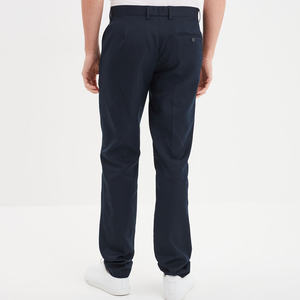 Pantalones Casuales de Pierna Recta con Pliegues para Hombre, con Detalles Modernos en las Piernas, Transpirables y Ecológicos - Product Image 3